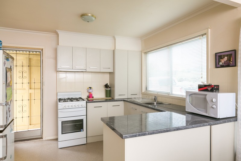 1/131 Bobs Street, White Hills, VIC 3550