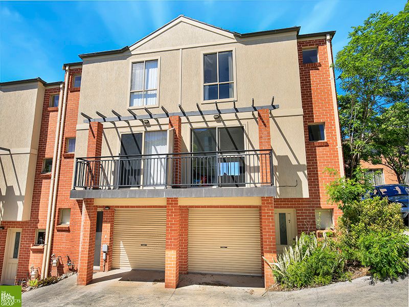 35 Bridge Street, Coniston NSW 2500