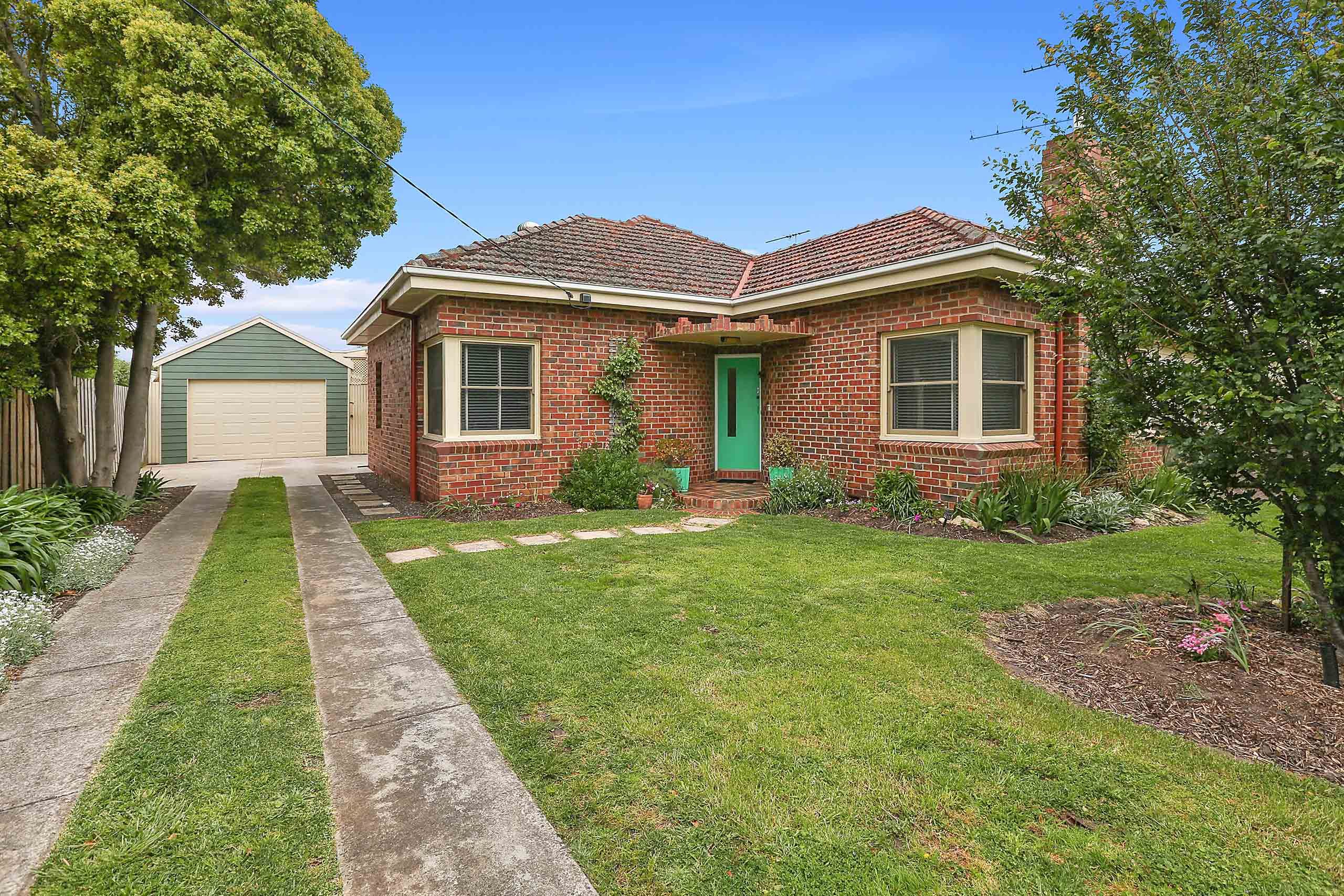 1 Cambridge Street, Belmont, VIC 3216