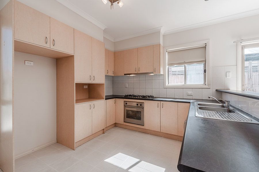 5 Shannon Grove, Roxburgh Park, VIC 3064