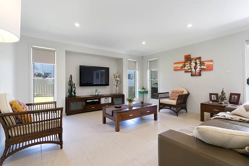 57 Byron Circuit, Flinders, NSW 2529