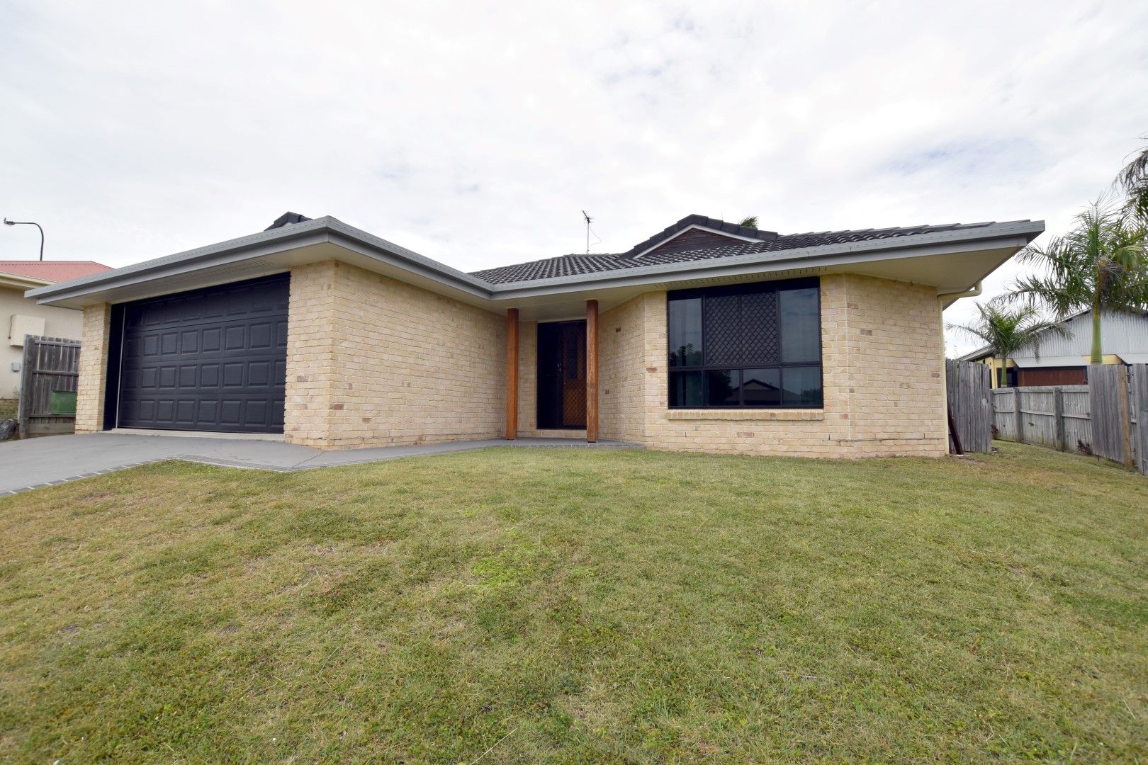 3 Viewpoint Way, New Auckland, QLD 4680