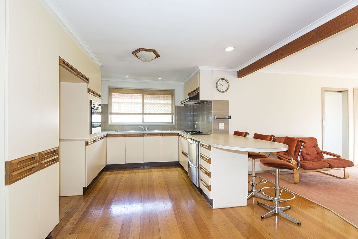 7 Manikato Court, Mill Park, VIC 3082