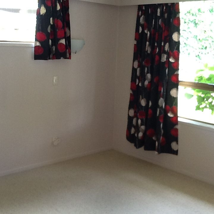 2/13 Fielding Crescent, Farm Cove, Manukau City