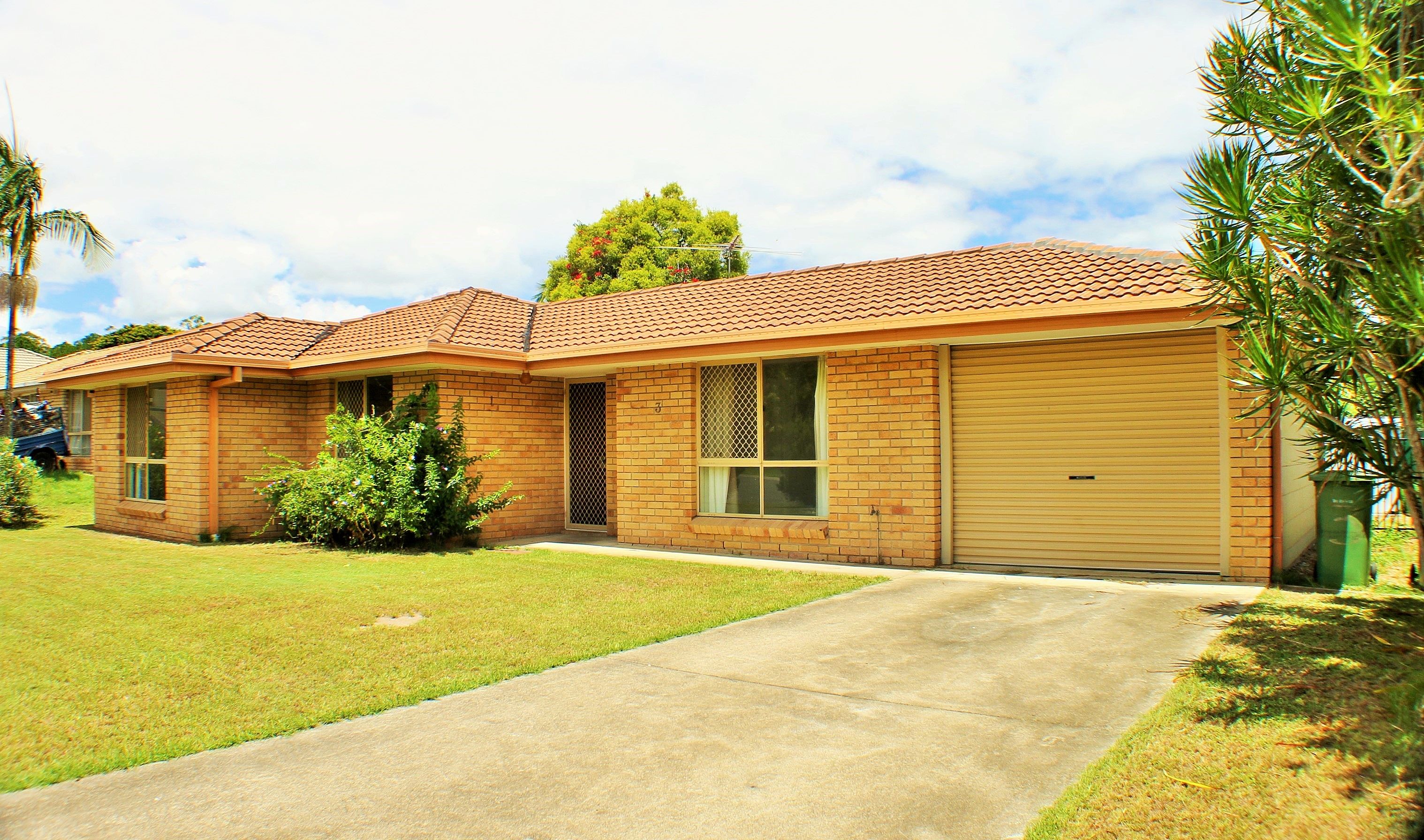 3 TOMBILDAN, Marsden QLD 4132