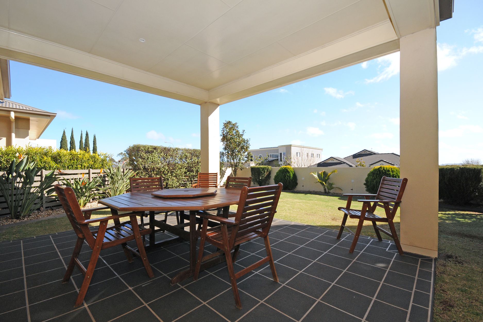 16 Howard Street, Middle Ridge, QLD 4350