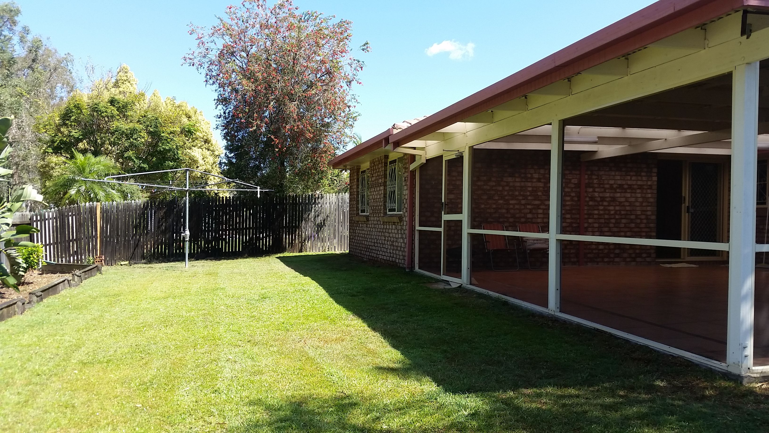 42 Haldham Crescent, Regents Park, QLD 4118
