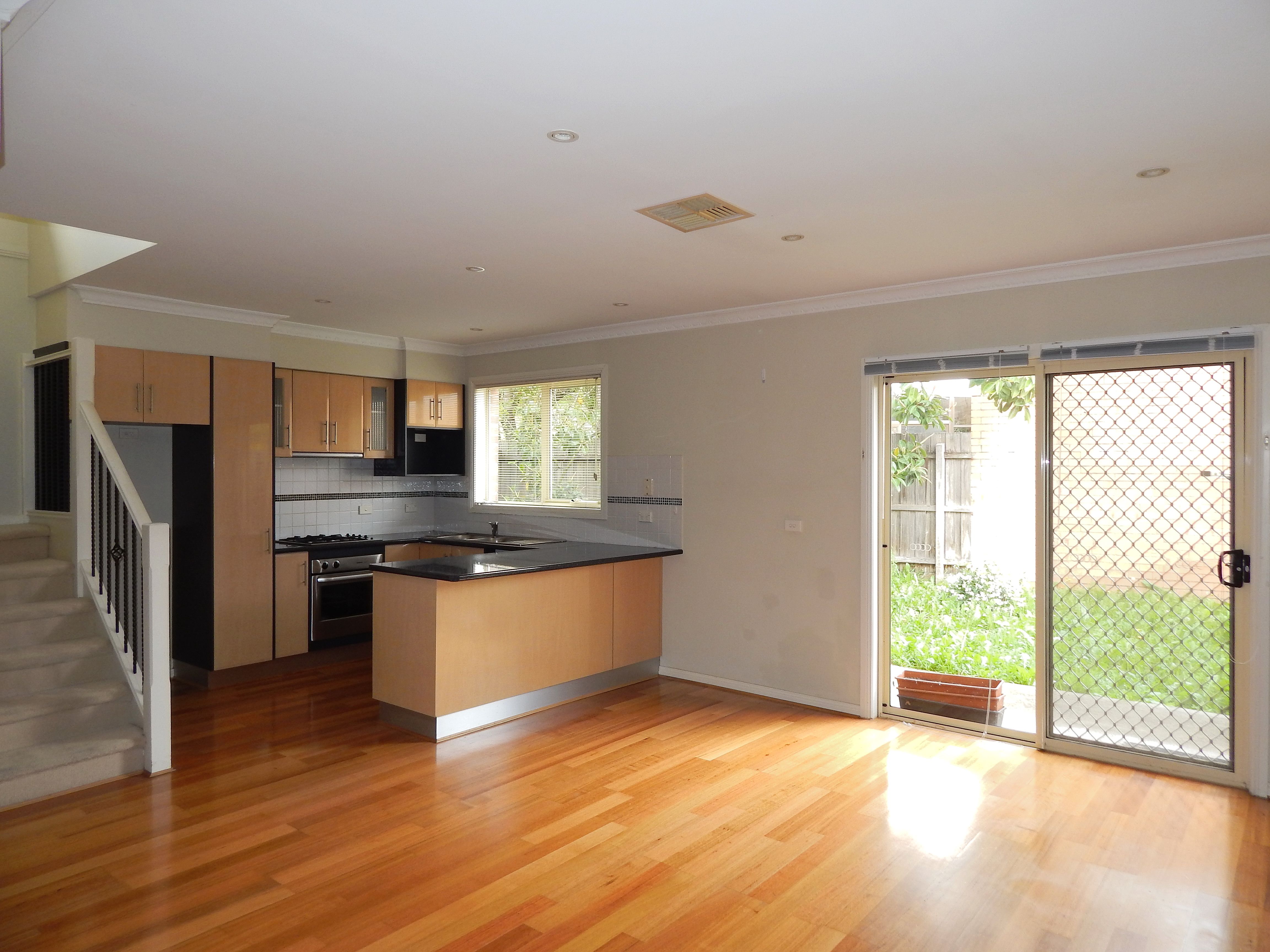 2/109 Hickford Street, Reservoir, VIC 3073