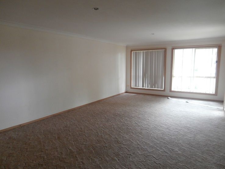 8B Royal Street, Worrigee, NSW 2540