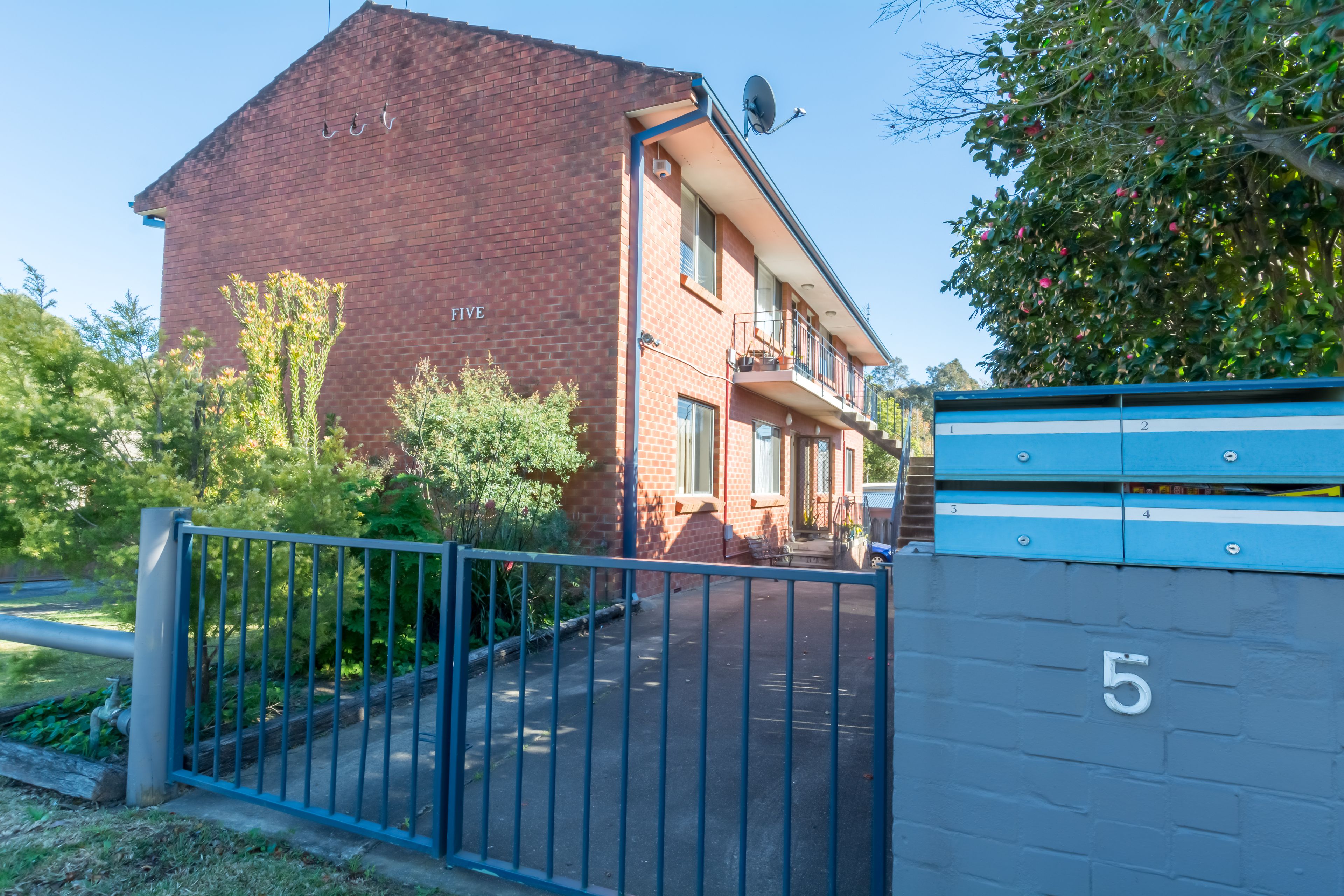 5 Albatross Road, Nowra NSW 2541