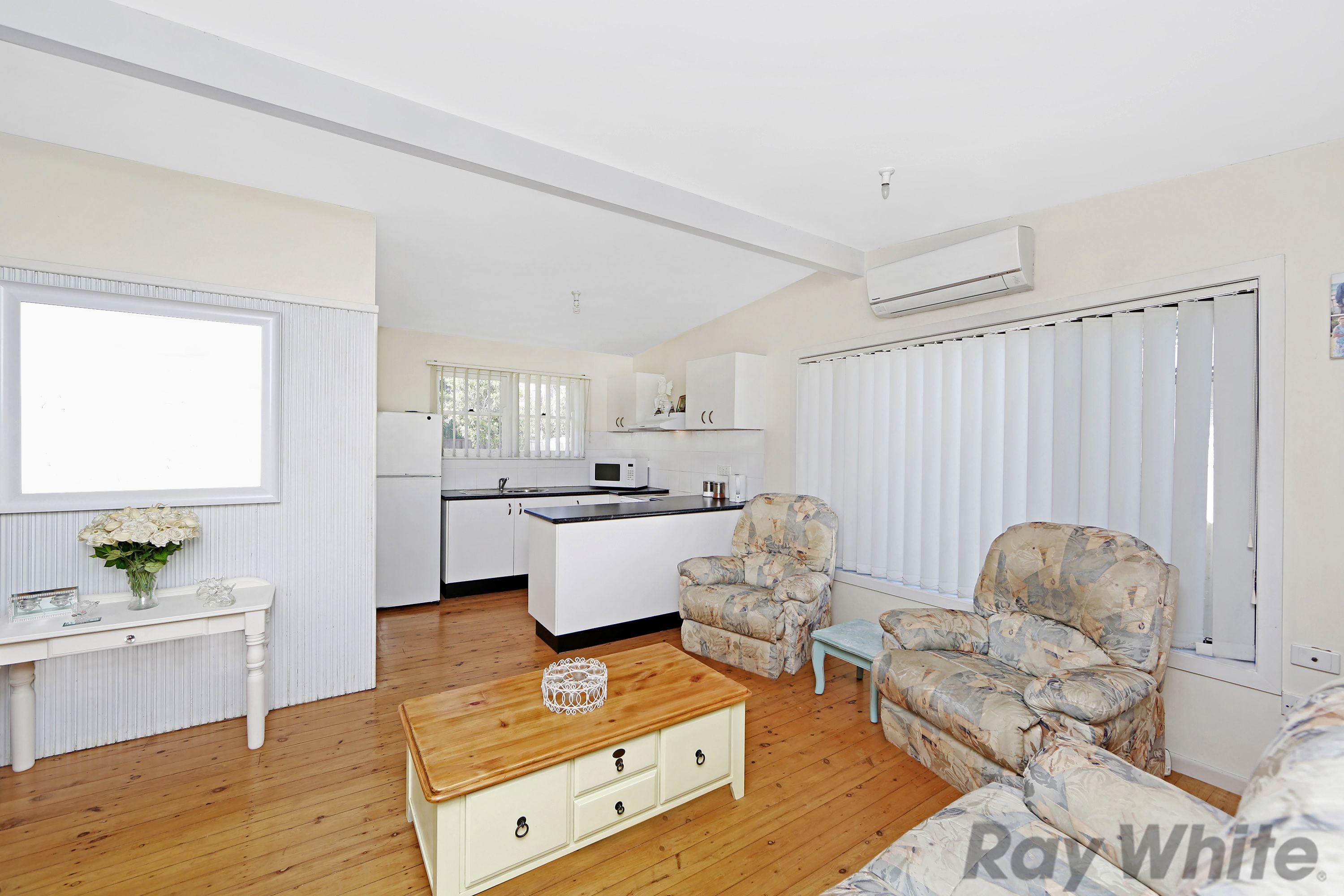 151 Budgewoi Road, Budgewoi, NSW 2262
