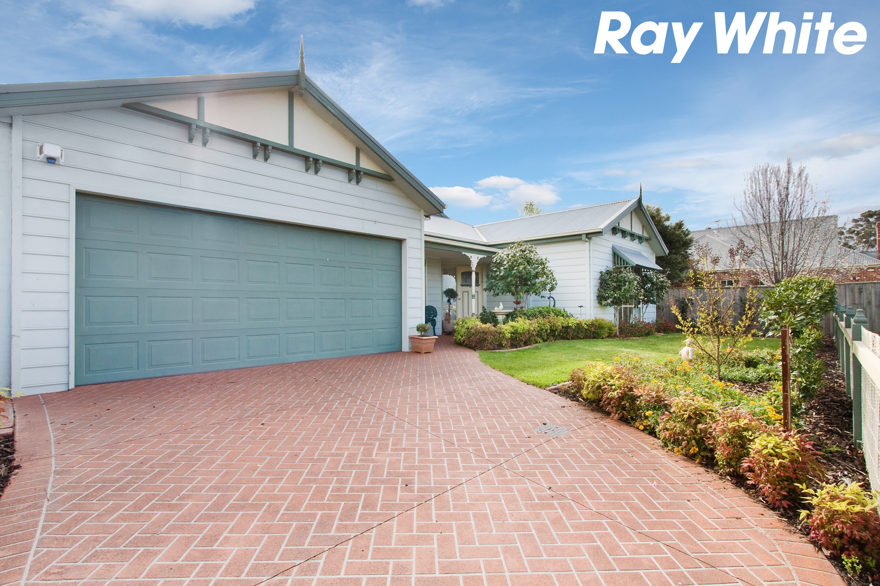 21 Colonial Way, Pakenham, VIC 3810