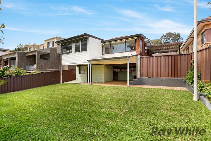 13 Roseview Avenue, Roselands, NSW 2196
