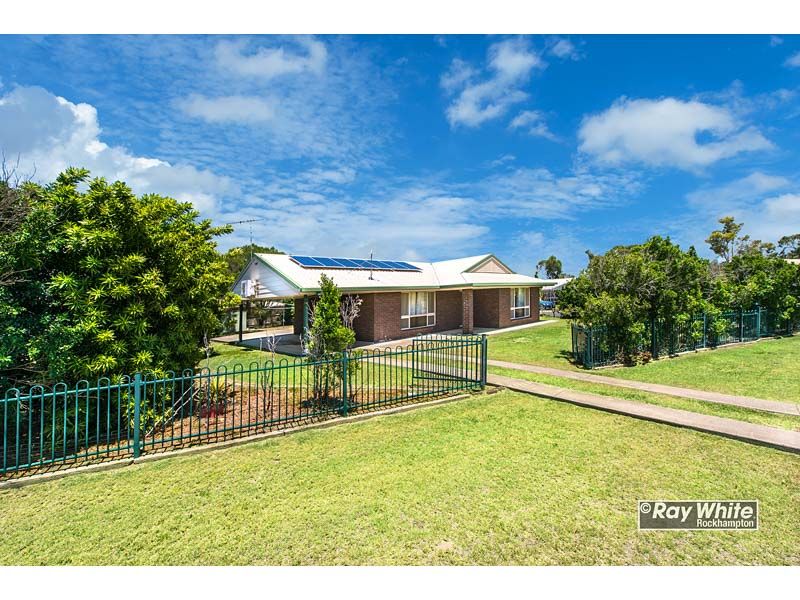 9 Rowe Street, Norman Gardens, QLD 4701