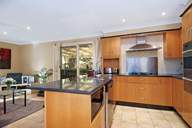 5 Kira Avenue, Northmead, NSW 2152