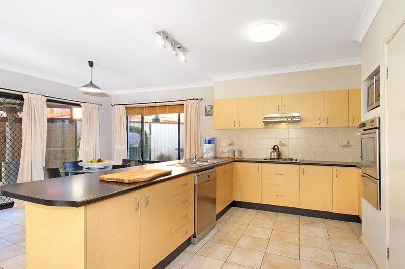 16 Silvertop Close, GLENWOOD, NSW 2768