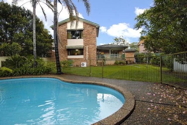 15 Warumbui Avenue, Baulkham Hills, NSW 2153