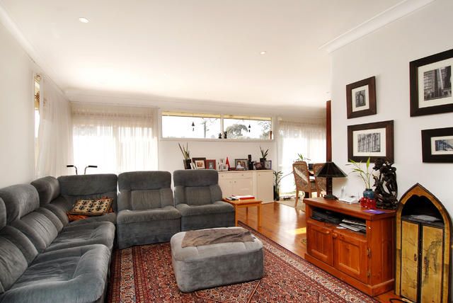 30 Lambert Crescent, Baulkham Hills, NSW 2153
