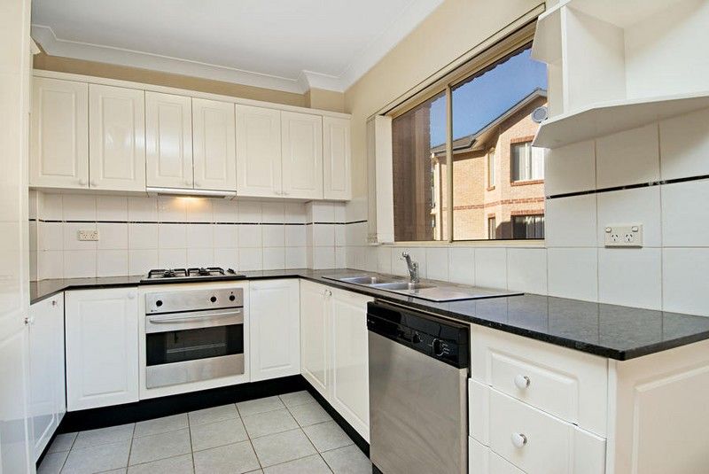 13/2-4 Railway Street, Baulkham Hills, NSW 2153