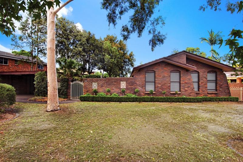 11 Manuka Avenue, Baulkham Hills, NSW 2153