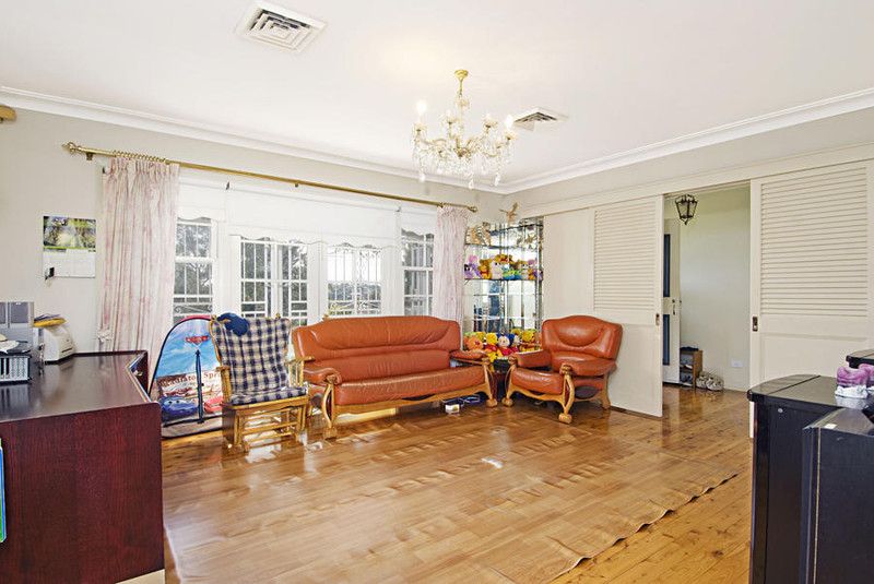 30 Chapel Lane, Baulkham Hills, NSW 2153
