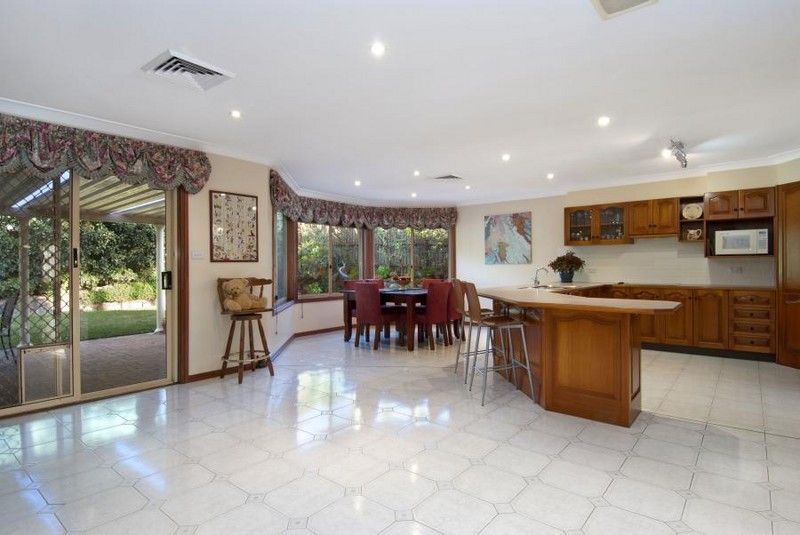 79 Gindurra Avenue, CASTLE HILL, NSW 2154