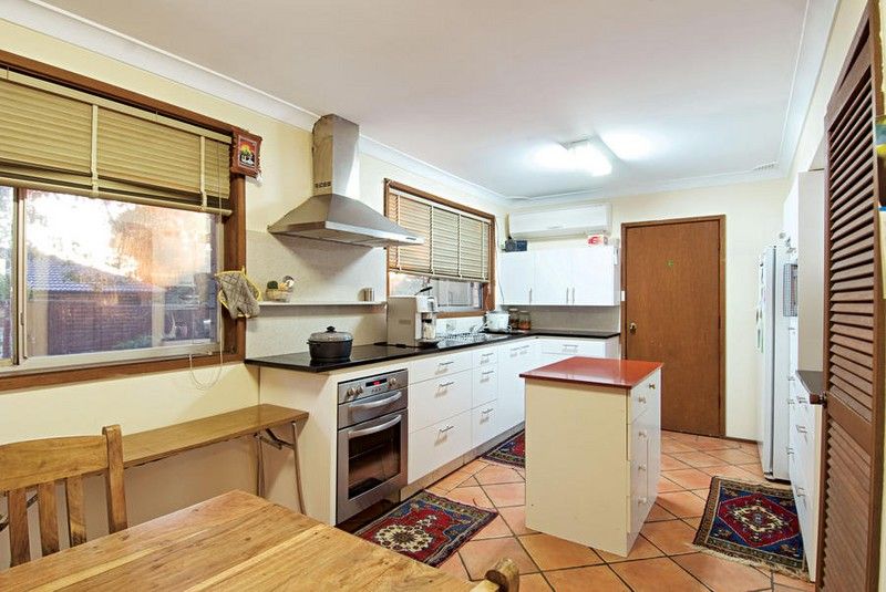 11 Priory Court, Baulkham Hills, NSW 2153