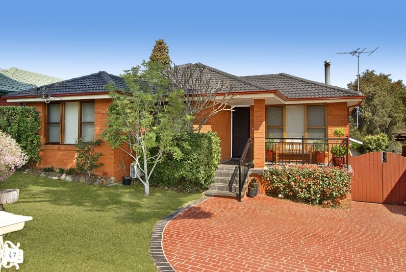 47 Selkirk Street, WINSTON HILLS, NSW 2153