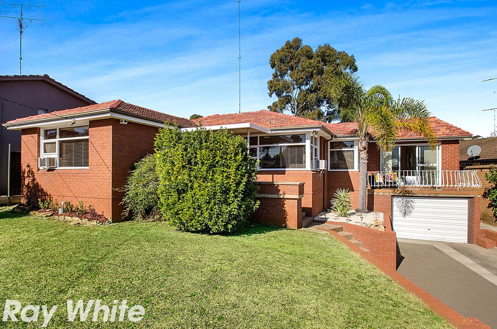 32 Sarah Crescent, Baulkham Hills, NSW 2153