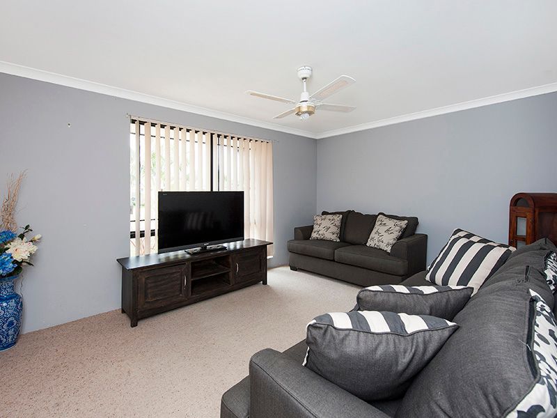 24 Nightingale Way, Warnbro, WA 6169