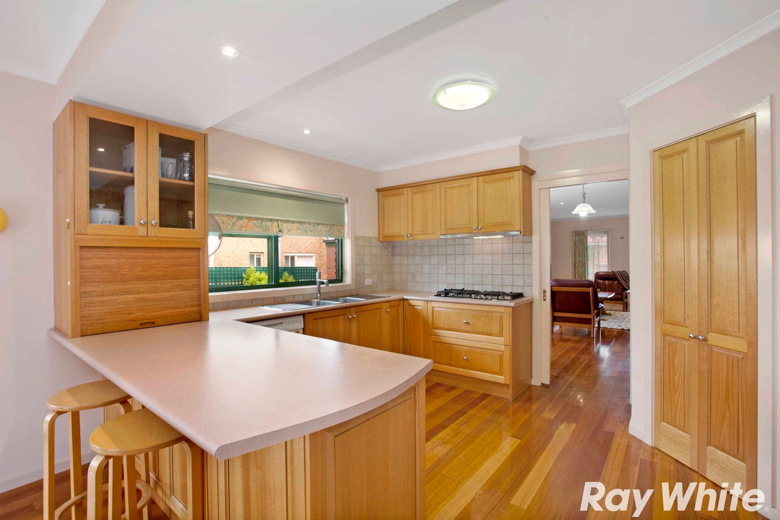 15 Callistemon Rise, Mill Park, VIC 3082