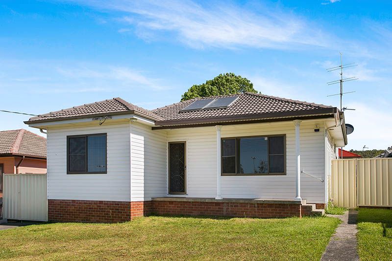 37 Daphne Street
