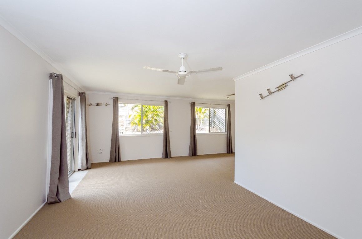 11 Finchley Street, Telina, QLD 4680