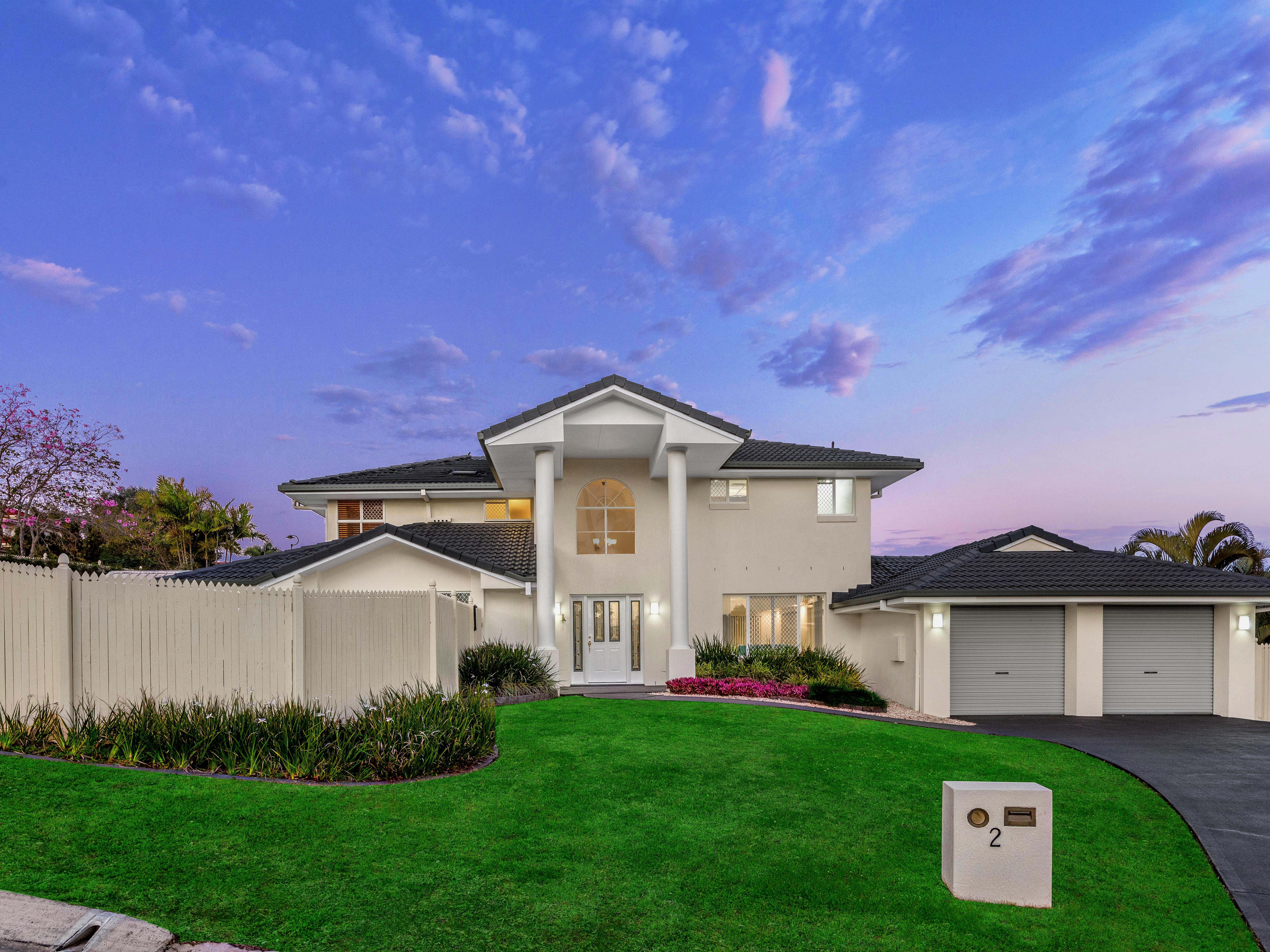 2 Portmarnock Way, Carindale QLD 4152