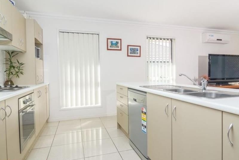 14 Castlewellan, Warner, QLD 4500
