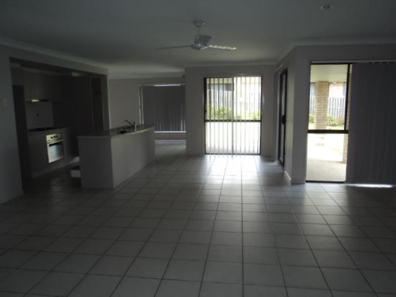 19 Hemlock Street, Warner, QLD 4500