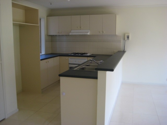 4 Wallaby Walk, South Morang, VIC 3752