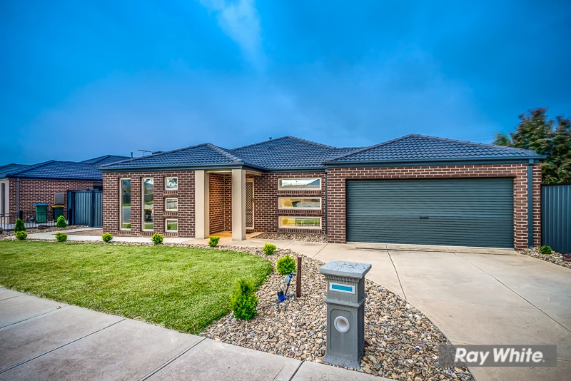 4 Nighthawk Road, Tarneit, VIC 3029