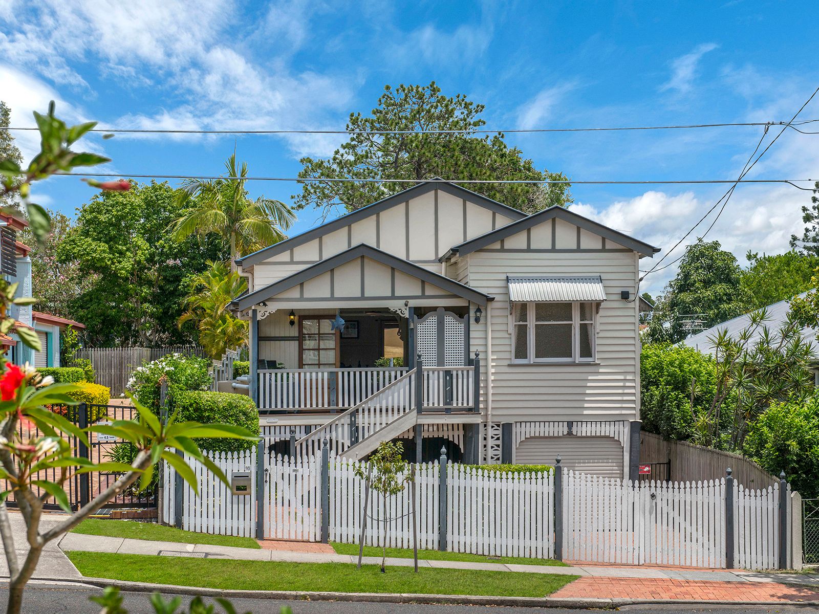 16 Kinnaird Street, Ashgrove QLD 4060
