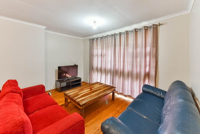 22 Lantana Street, Macquarie Fields, NSW 2564