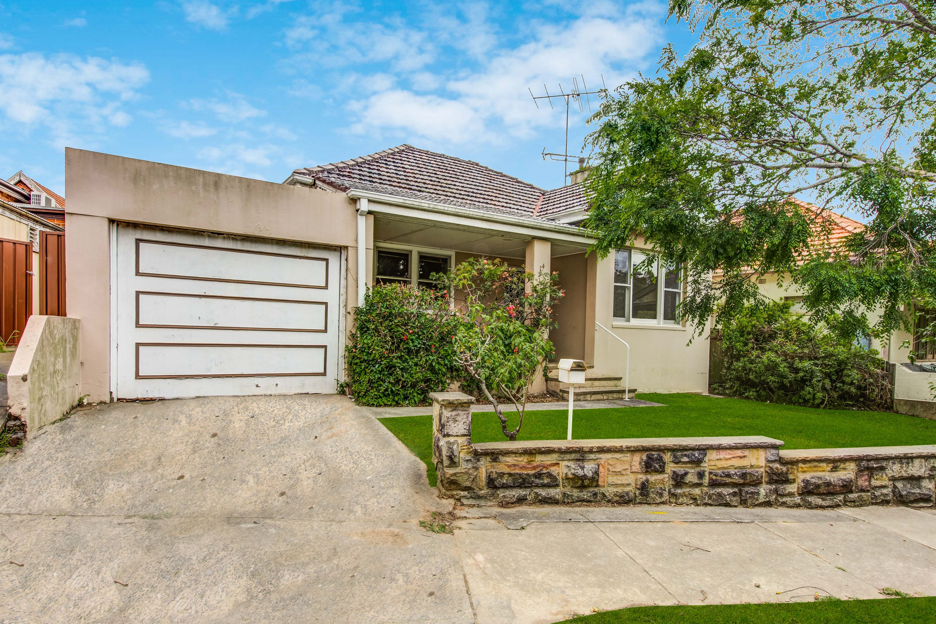 14 Wharf Road