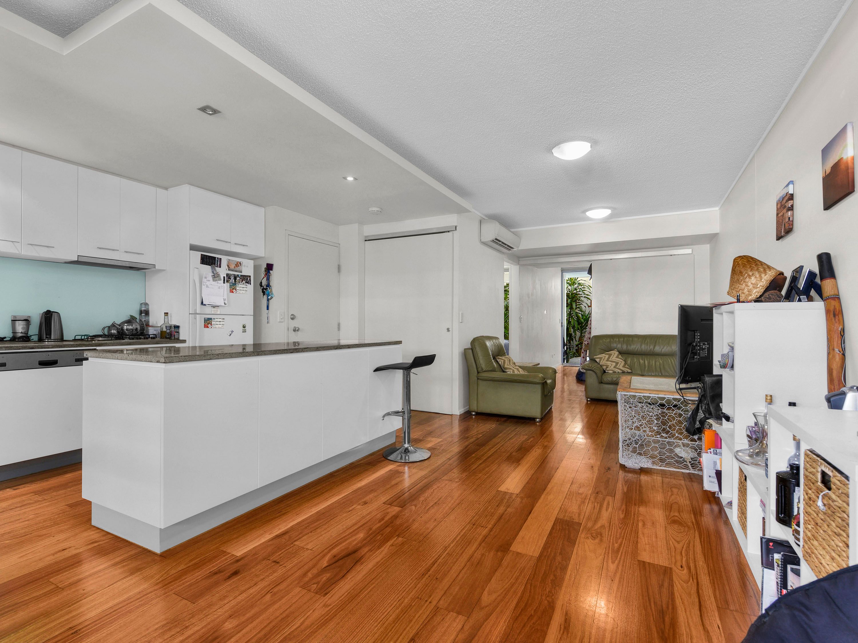 1/8 Macquarie, Teneriffe, QLD 4005