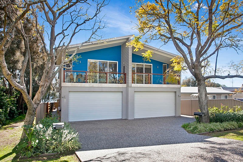 1 The Esplanade, Oak Flats, NSW 2529