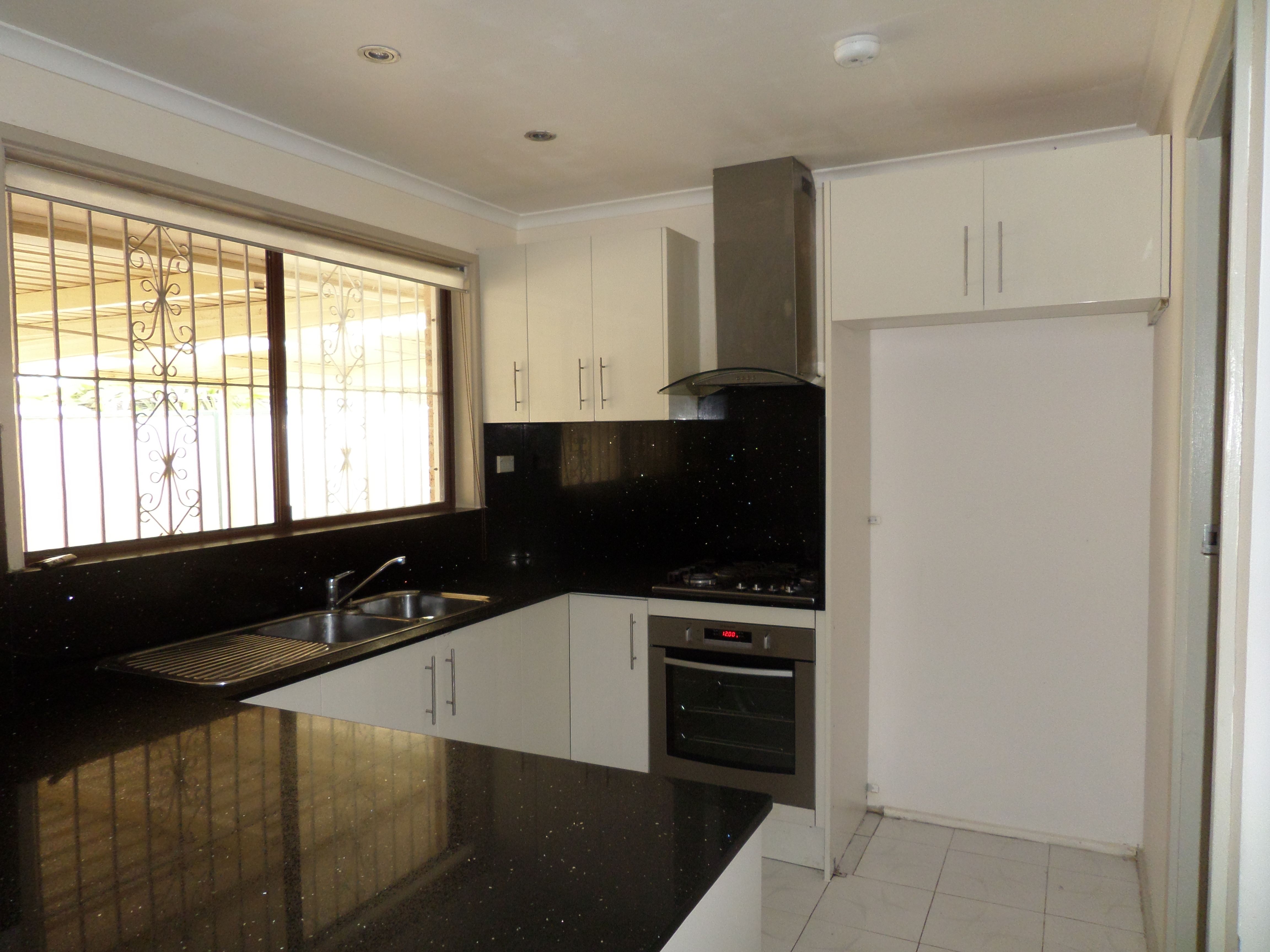 4 McKell Close, Bonnyrigg, NSW 2177