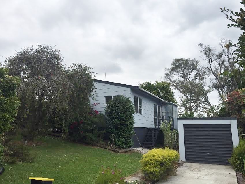 6 Sunkist Bay Road, Beachlands, Manukau City