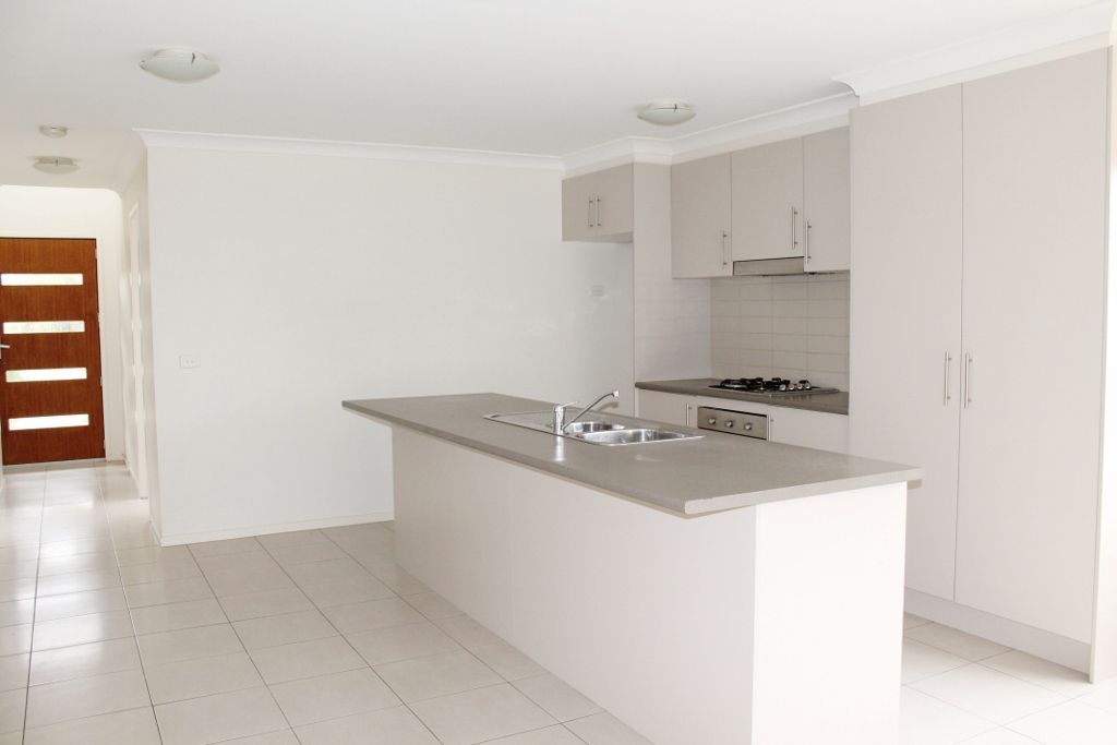 48 Featherbrook Drive, Point Cook, VIC 3030