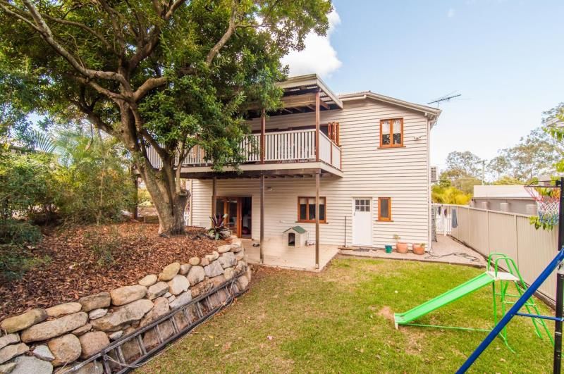10 Dorrington Drive, Ashgrove, QLD 4060