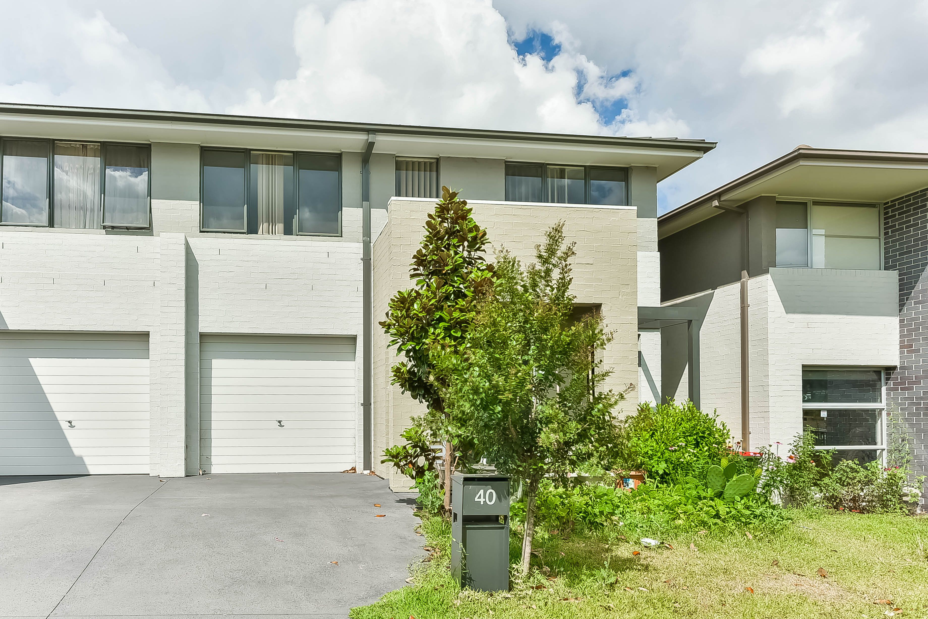 40 Sovereign Circuit, Glenfield, NSW 2167