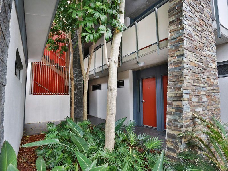 13/17 Erneton Street, Newmarket, QLD 4051