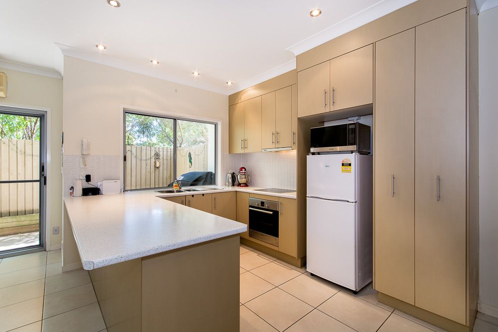 8/415-417 Scarborough Road, Scarborough, QLD 4020